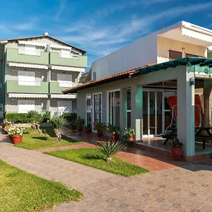 https://casamariatoroni.hotelschalkidiki.net