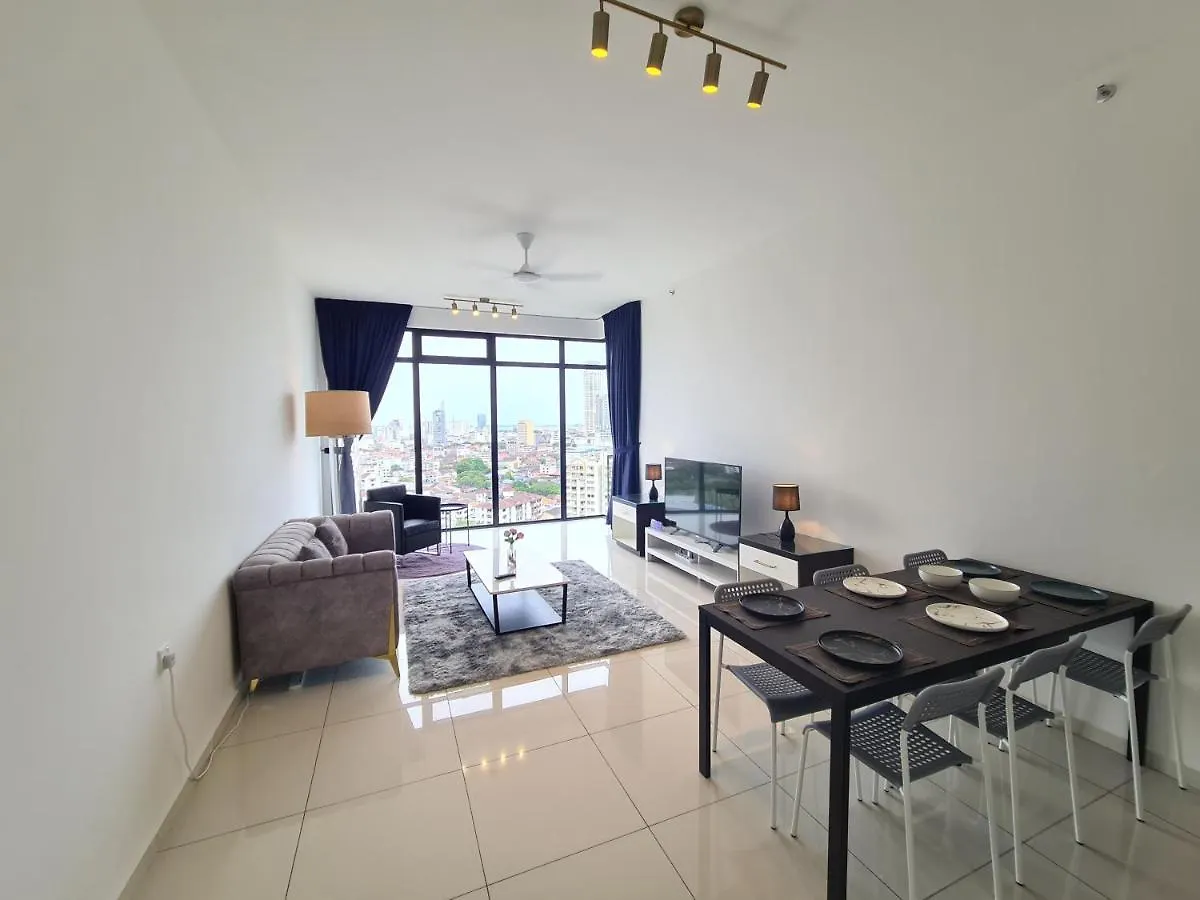 Apartment Beacon Executive Premium Suite George Town