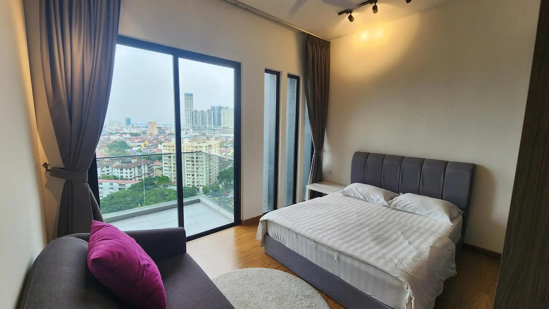 Beacon Executive Premium Suite George Town 0*,  Malaysia