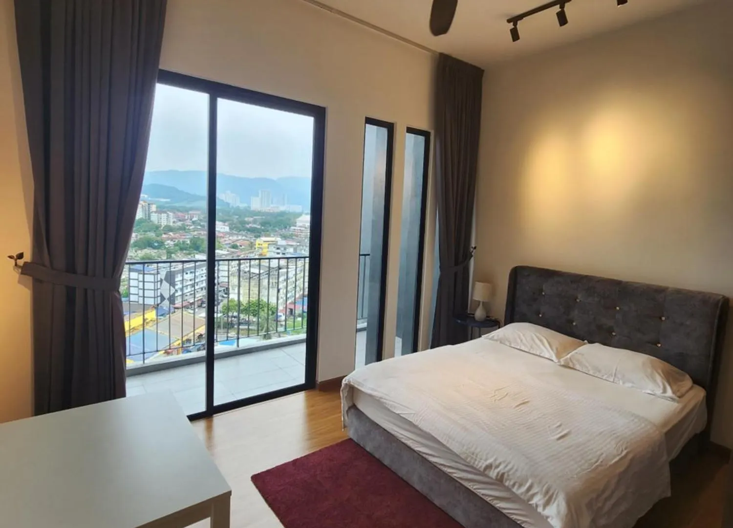 Beacon Executive Premium Suite George Town 0*,